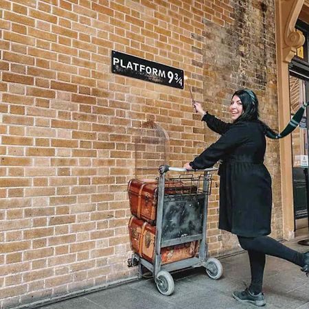 Platform 9 3/4 By Condokeeper Лондон Экстерьер фото